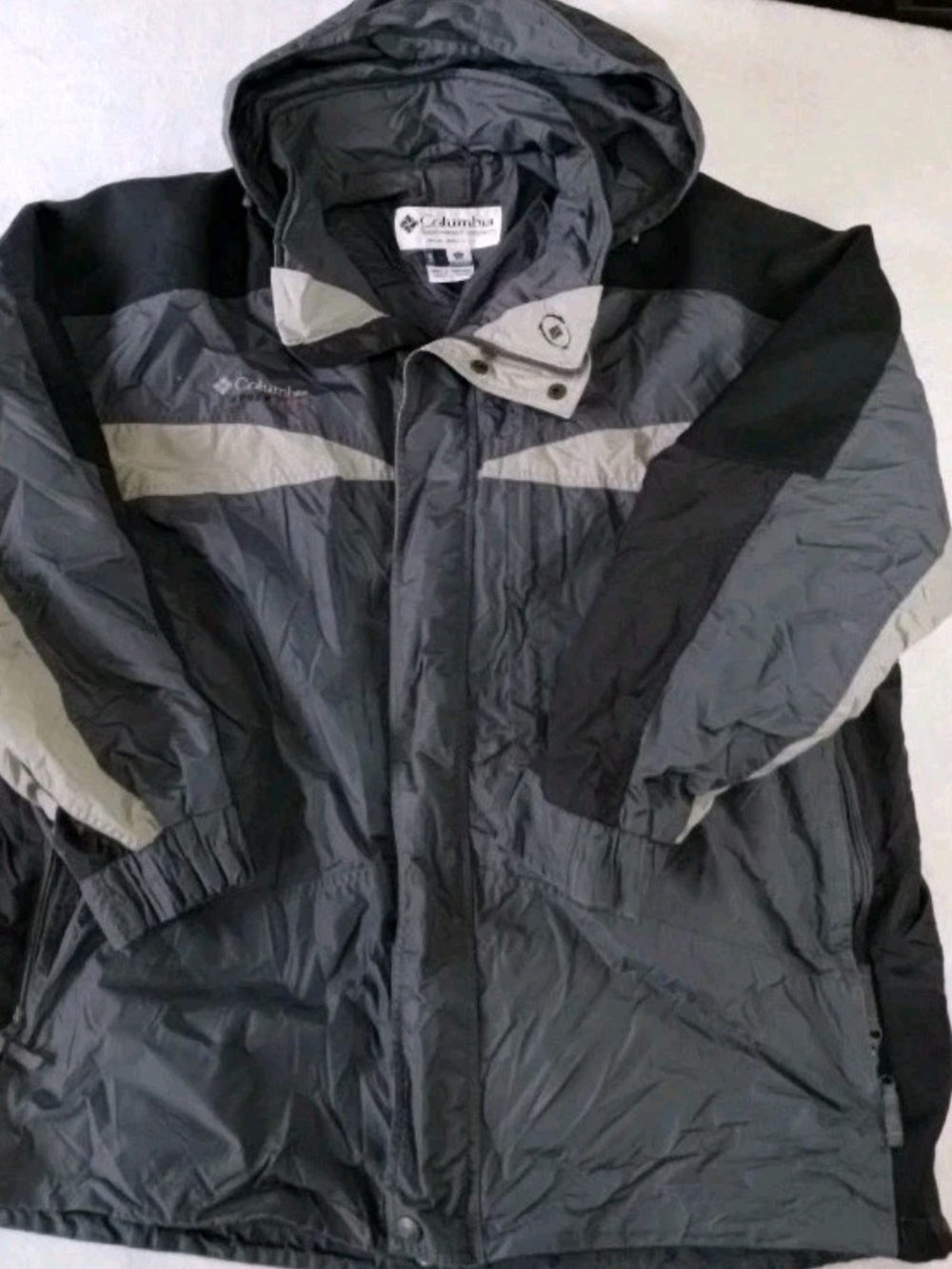COLUMBIA Mens XXL Mens Cross Terra Jacket Coat. Good Condition. Multi Functional